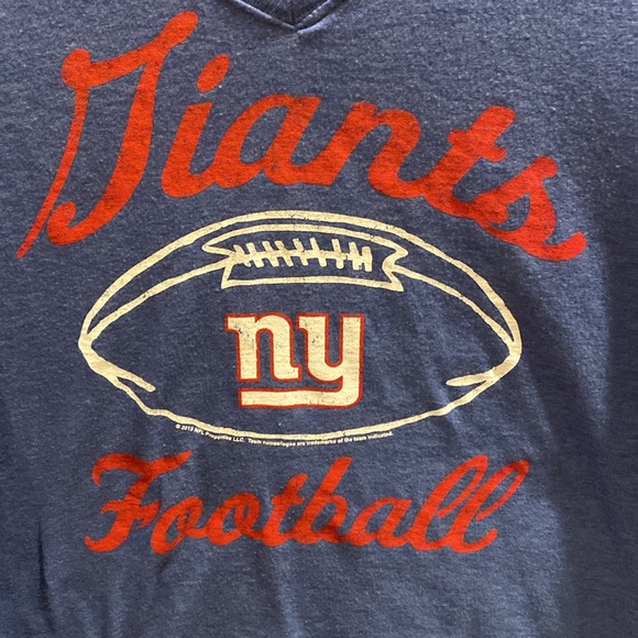 COPY - New York Giants blue with red V-neck short sleeve T-shirt, size XL - Picture 2 of 5